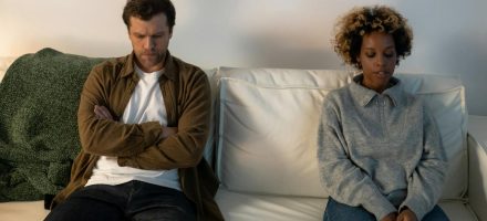 Man with arms crossed sitting next to a woman, the art of a fully accountable apology
